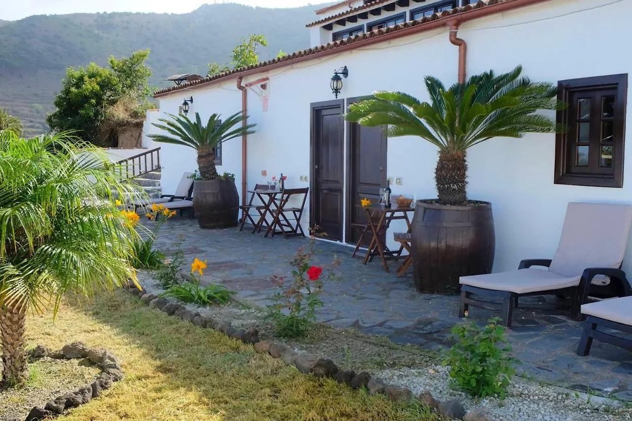 Cosy Santa Cruz Terrace Apartment with BBQ Los Silos